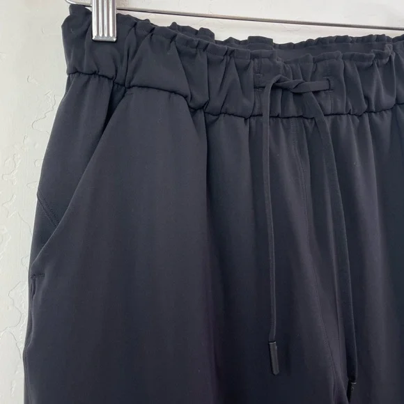 Lululemon Women’s Keep Moving Pant 7/8 High-Rise in Black Size 6 Style W5DCFS